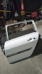 PORTA TRASEIRA ESQUERDA MEGANE GRAND TOUR 2012