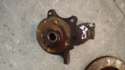 Montante Cubo De Roda Dianteira Esquerda 306 Sw 1.8