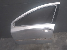 Porta Dianteira Esquerda Peugeot 307 2010 Avariada 