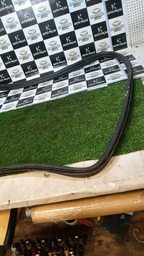 BORRACHA DA TAMPA DO PORTA-MALA DO PEUGEOT 206