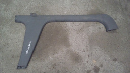 ACABAMENTO COLUNA LADO DIREITO MEGANE 2003/2005