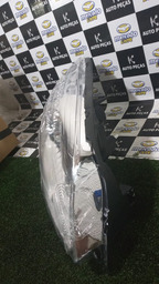 FAROL SANDERO 2012/2014 FAROL MANUAL CROMADO LADO DIREITO 