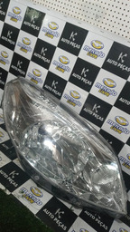 FAROL SANDERO 2012/2014 FAROL MANUAL CROMADO LADO DIREITO 