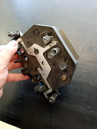 SUPORTE BASE TAMPA BUZINA PEUGEOT 206 1.0 2002