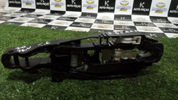 SUPORTE MAÇANETA C4 LOUNGE 2013 TRASEIRA ESQUERDA