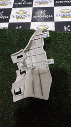 ACABAMENTO TRASEIRO ESQUERDO MEGANE GRAND TOUR 2012