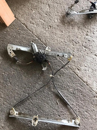 MAQUINA DE VIDRO DIANTEIRA DIREITA PEUGEOT 206 *UNIDADE