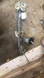 Maquina De Vidro Traseira Esquerda Peugeot 206 *sem Motor