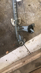 MAQUINA DE VIDRO TRASEIRA ESQUERDA PEUGEOT 206 *SEM MOTOR