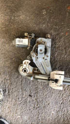 MAQUINA DE VIDRO TRASEIRA ESQUERDA PEUGEOT 206