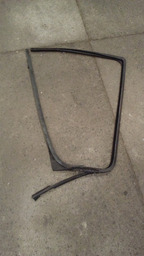 CANALETA DE PORTA TRASEIRO ESQUERDO PEUGEOT 308 COM AVARIA