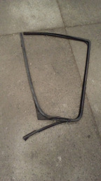 CANALETA DE PORTA TRASEIRO ESQUERDO PEUGEOT 308 COM AVARIA