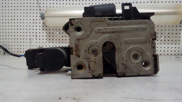 FECHADURA DIANTEIRA ESQUERDA RENAULT MEGANE 03/05