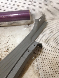 Moldur Lateral Porta Malas Lado Esquerdo Renault Scenic 1.6