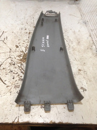 ACABAMENTO INFERIOR ESQUERDO COLUNA CENTRAL SCENIC *UNIDADE