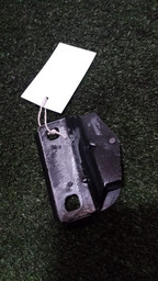 TRAVA TRASEIRA DIREITA DEBAIXO PARTNER 2003