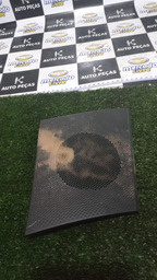 GRADE DO ALTO-FALANTE LADO DIREITO DO PAINEL KWID 2018