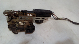 FECHADURA DIANTEIRA DIREITA RENAULT MEGANE 03/05