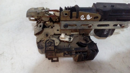 FECHADURA DIANTEIRA DIREITA RENAULT MEGANE 03/05