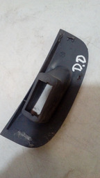 MOLDURA BOTÃO VIDRO DIANTEIRO DIREITO MEGANE TRAVAS QUEBRADA