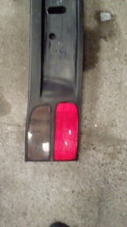 SUPORTE DE PLACA ACABAMENTO TAMPA LANTERNAS RENAULT LAGUNA