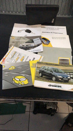 MANUAL USUARIO RENAULT SCENIC COM CASE 2000/2001/2002