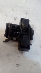 SOQUETE LANTERNA TRASEIRA TAMPA ESQUERDA MEGANE DE 03 A 05