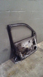 PORTA DIANTEIRA ESQUERDA RENAULT MEGANE 2005