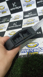 TRAVA TRASEIRA DIREITA PARTE DE CIMA PARTNER 2003