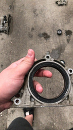 SUPORTE RETENTOR VIRABREQUIM MEGANE 2.0 16V 2003/2005