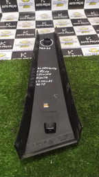 ACABAMENTO EXTERNO COLUNA DIREITA C4 PALLAS 2012 COM AVARIA 