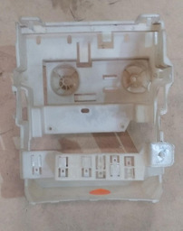 SUPORTE CAIXA DE FUSÍVEIS INTERNA C4 PALLAS