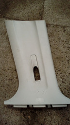 MOLDURA CENTRAL COLUNA LATERA DIANTEIRO ESQUERDO PEUGEOT 208