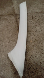 MOLDURA COLUNA VIDRO DIANTEIRO ESQUERDO PEUGEOT 208