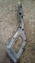 MOLDURA MAÇANETA INTERNA DIANTEIRA DIREITA PEUGEOT 208