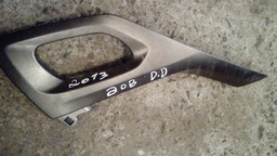 MOLDURA MAÇANETA INTERNA DIANTEIRA DIREITA PEUGEOT 208