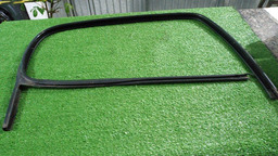 BORRACHA DO VIDRO TRASEIRO DIREITO CLIO