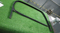 BORRACHA DO VIDRO TRASEIRO DIREITO CLIO