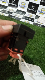 BOTÃO TRAVA TANQUE DE COMBUSTÍVEL C4 LOUNGE 2013