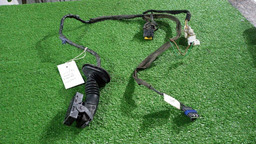 CHICOTE DA PORTA ESQUERDA RENAULT MEGANE