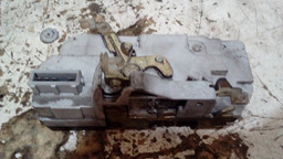 Fechadura Traseira Esquerda Peugeot 206 