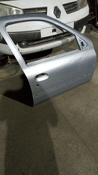 PORTA DIANTEIRA DIREITA RENAULT CLIO