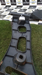 SUPORTE DO PARA CHOQUE TRASEIRO LADO DIREITO C4 PICASSO 2012