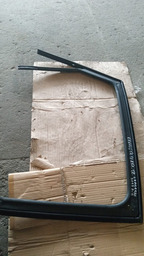 Canaleta Porta Traseira Esquerda C4 Picasso 2012.