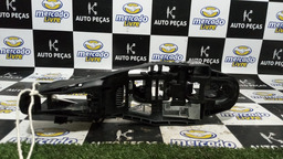 SUPORTE INTERNO MAÇANETA DIANTEIRA ESQUERDA C4 LOUNGE 2013