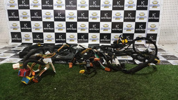 Chicote Painel Radio Citroen C4 Picasso 2012 2.0