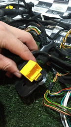 CHICOTE PAINEL RADIO CITROEN C4 PICASSO 2012 2.0