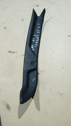 Acabamento Tampa Traseira Lado Direito Citroen C3 2012