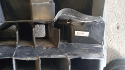 SUPORTE PARA CHOQUE DIREITO RENAULT CLIO 2007 - COM AVARIA