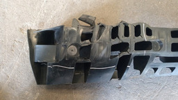 SUPORTE PARA CHOQUE ESQUERDO RENAULT CLIO 2007 - COM AVARIA